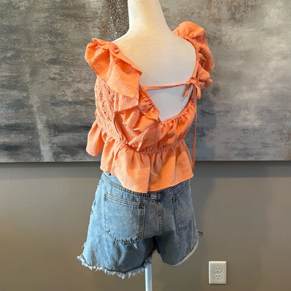 Women’s MNK Top - Picture 4 of 7